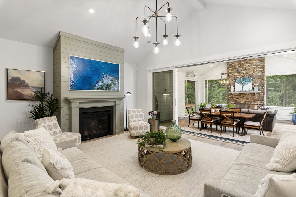 Great Room Sample. 6br New Home in Huntersville, NC