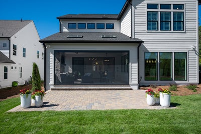 Laguna Sur - Modern Farmhouse Screened Porch. 4br New Home in Charlotte, NC