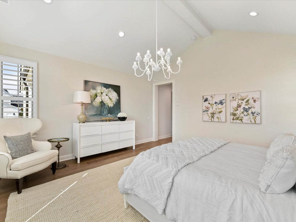 Vaulted Primary Suite. 4br New Home in Charlotte, NC