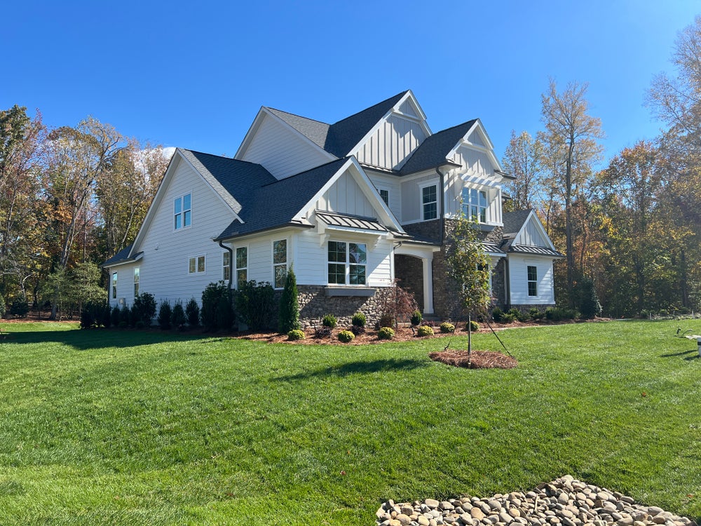 Beautiful, corner lot. 1001 Kingbird Lane, Clover, SC