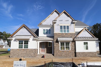1001 Kingbird Lane