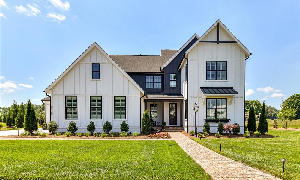 Napa Modern Farmhouse. 4br New Home in Huntersville, NC