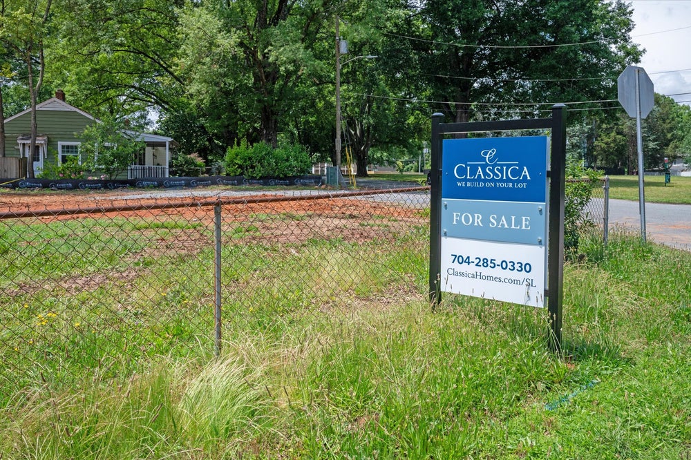 Plenty of room for a pool, outdoor kitchen, etc. 0.2632 Lot for Sale in Charlotte, NC